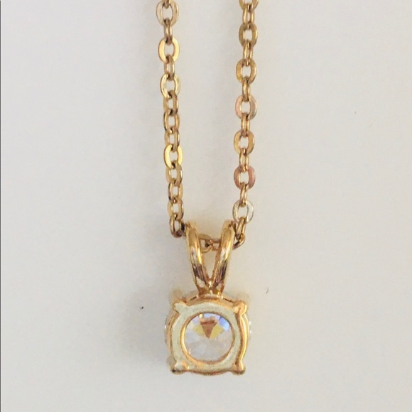 AVON Gold Tone Solitaire Cubic Zirconia Pendant - Picture 3 of 7